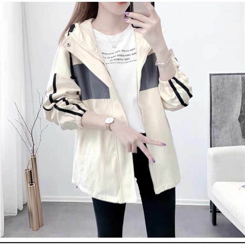 Áo khoác dù nữ 2 lớp phối 3 tầng tay sọc