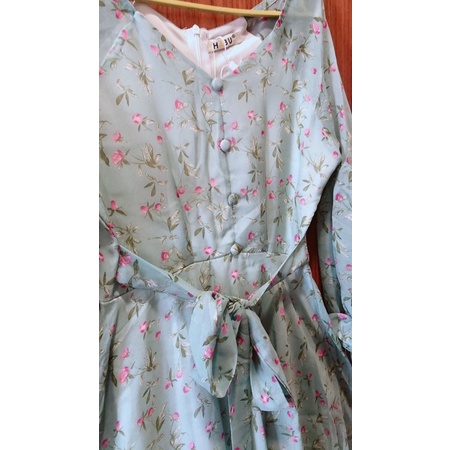 2hand pass Đầm voan hoa nhí dáng xoè