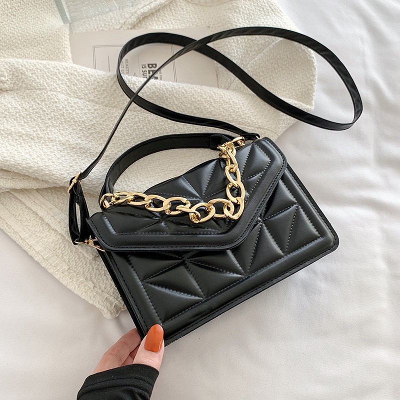 Túi đeo chéo vai IELGY kiểu vuông nhỏ họa tiết hình thoi phối xích thời trang cho nữ