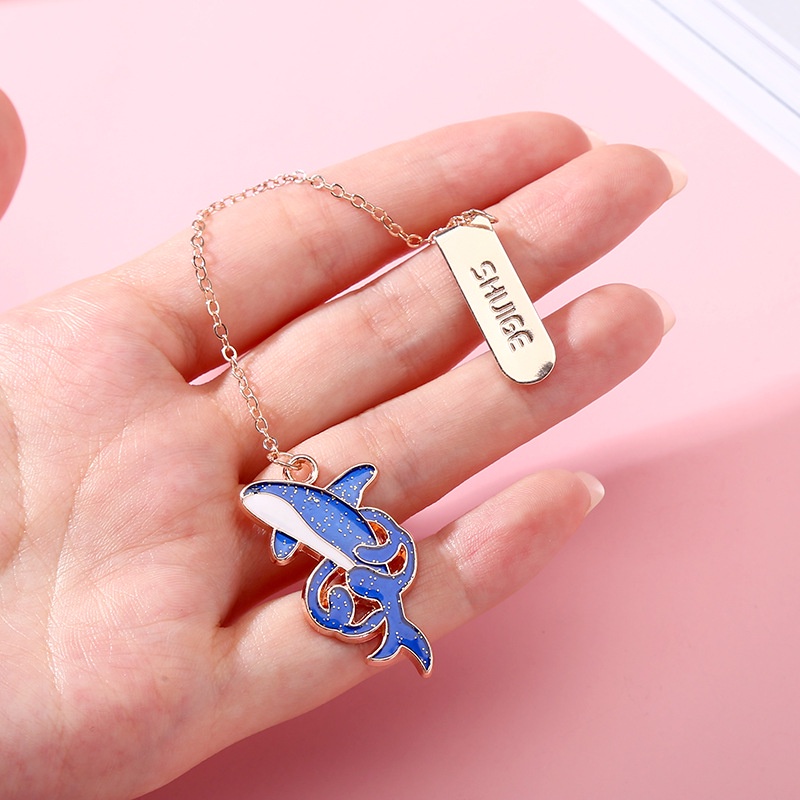 1 Thẻ Đánh Dấu Trang Sách Bằng Hợp Kim Hình Cá Voi Hoạt Hình Sáng Tạo Dành Cho Học Sinh