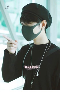 Mũ nồi đen phong cách Tiêu Chiến-Vương Nhất Bác( Xiao Zhan- Wang Yibo)