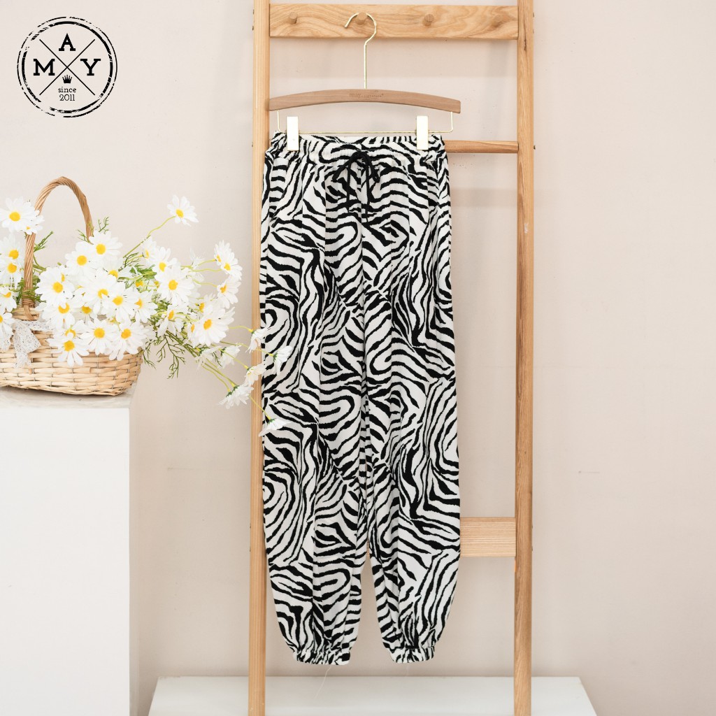 Quần Ống Rộng, Quần Ống Suông Nữ Họa Tiết Rằn Dáng Suông Chun Bụng Bo Gấu MAH03-0047 MAY.SINCE2011 | BigBuy360 - bigbuy360.vn