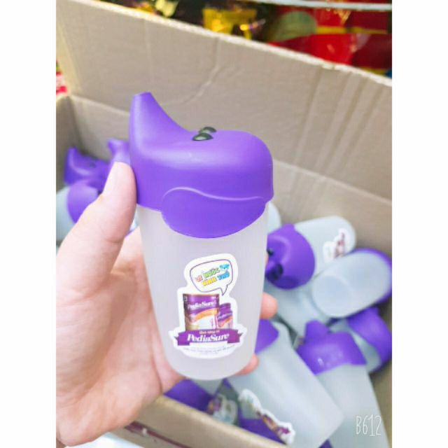 Ly Nhựa Hình Thú sữa Pediasure