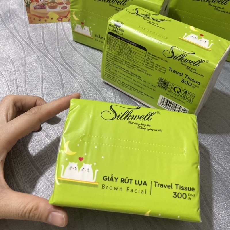 Thùng 20 gói rút gấu trúc Silkwell 300 tờ hàng chuẩn