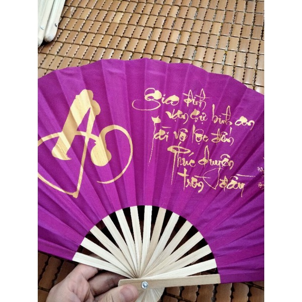 Quạt tay vải cao cấp