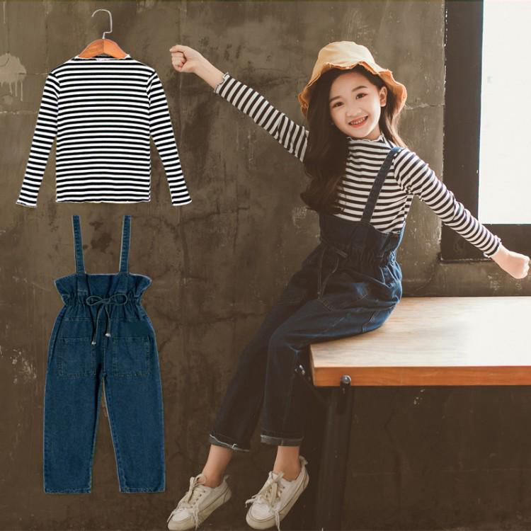 Set of cute, simple two-piece outfits for babies