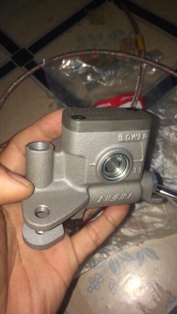 Cùm dầu trên Wave S110 chính hãng Honda