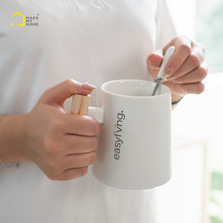 Set Hộp Quà Tặng Ly Sứ Có Tay Cầm Gỗ Nắp Đậy Kèm Thìa Inox Tối Giản, Độc Đáo EASILY - Design by Make My Home