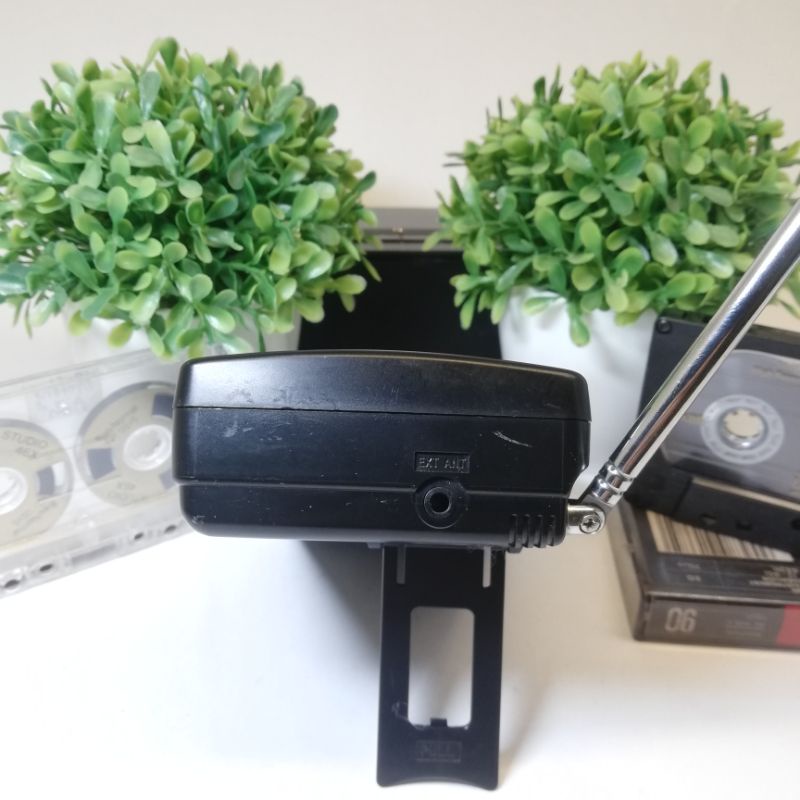 Tivi màu mini cầm tay Casio TV-470 còn hoạt động tốt tất cả các chức năng hàng nội địa Nhật | BigBuy360 - bigbuy360.vn