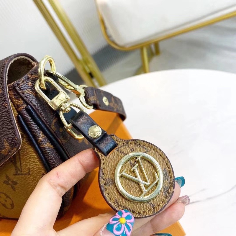 Túi lv hàng full box  nam châm