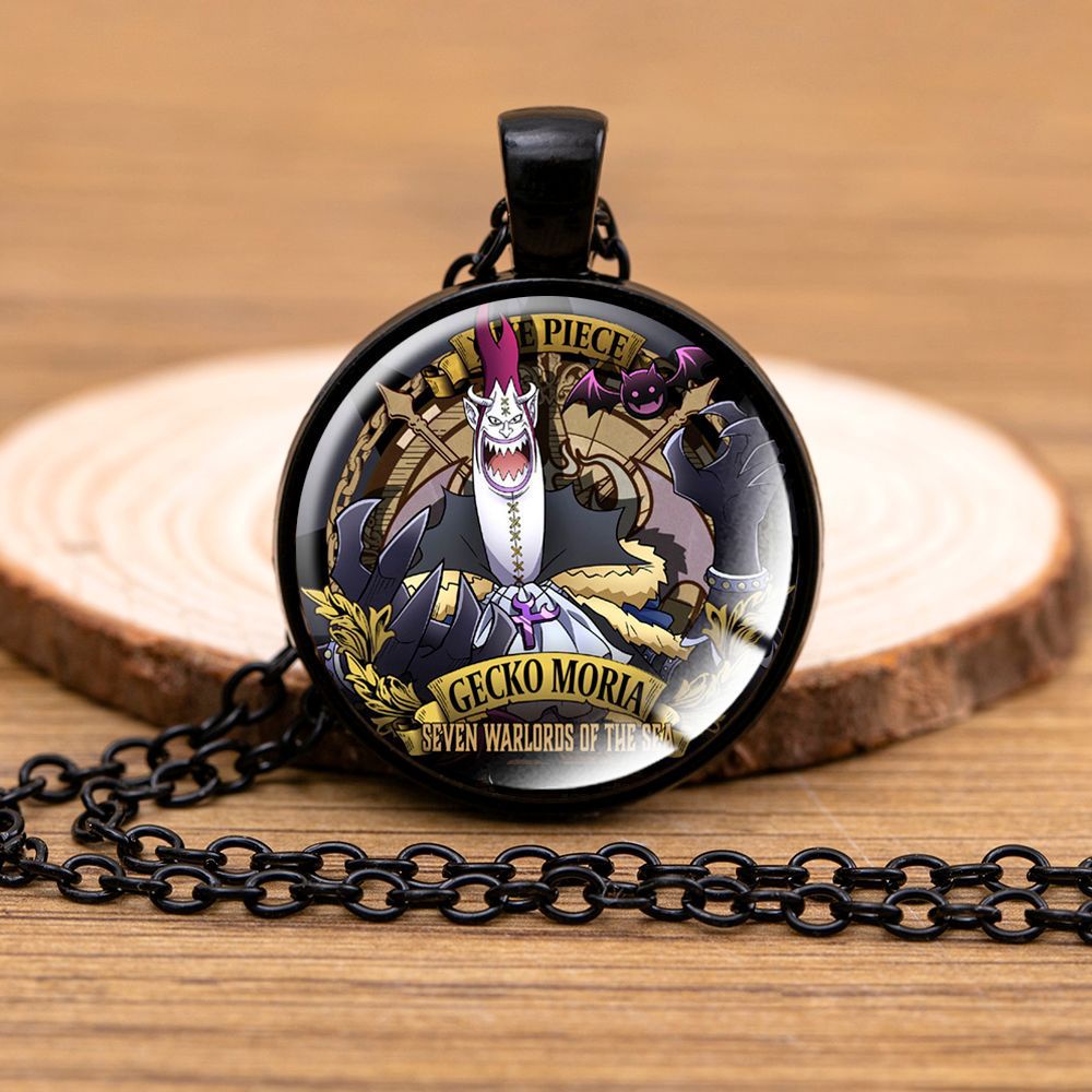 Vòng cổ Mặt Đá Đen In Hình Nhân Vật Luffy Sauron Trong Phim One Piece Độc Đáo