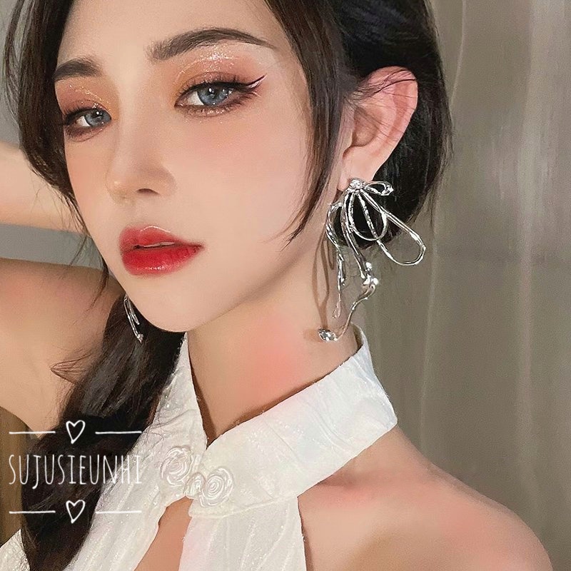 Khuyên tai nơ dày nhiều lớp dạng xoắn thả dài