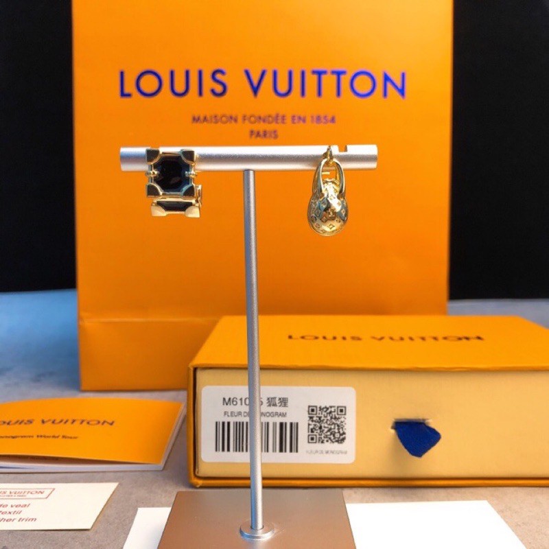 Khuyên tai / bông tai Louis Vuitton cao cấp hàng vip 1-1