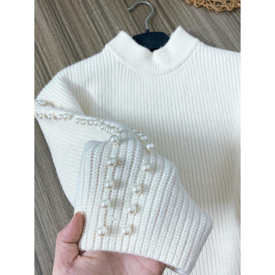 Áo len sợi đính hạt ngọc dọc tay nữ | BigBuy360 - bigbuy360.vn