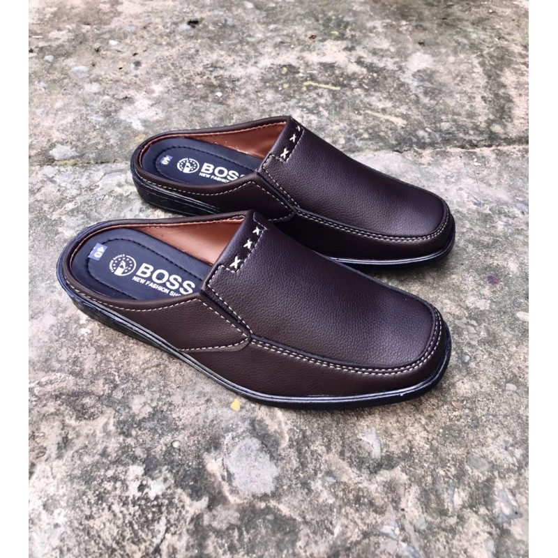 Dép sapo nam da mềm..mang êm chân..phom chuẩn đẹp..mã SP17..màu nâu..mẫu mới nhất hiện nay