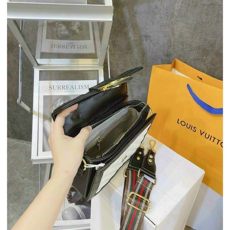 Túi Xách Nữ Đeo Vai Ô Trám, Túi Nữ Đeo Chéo Khoá Nẹp Chữ V