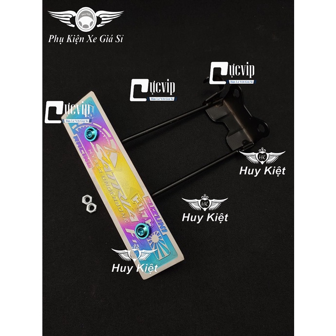 [Sale Khủng] Bảng Tên Satria Titan Điện Phân 3D Mẫu VIP + Pat Gắn + 2 Ốc Titan GR5 + 2 Tán tặng Kèm 5394