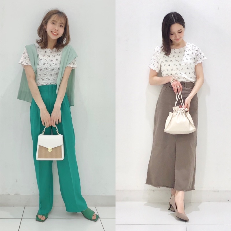 Áo thun nhún ngắn tay nữ hoa nhí xinh xắn của GU - Nhật