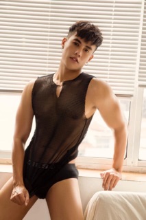 Áo tanktop lưới cổ xẻ