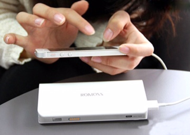 Sạc dự phòng Romoss 10400 mAh- Phân phối chính hãng