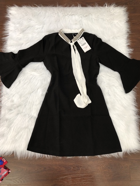 Xả hàng xuất xịn zara xả năm giá thánh lí