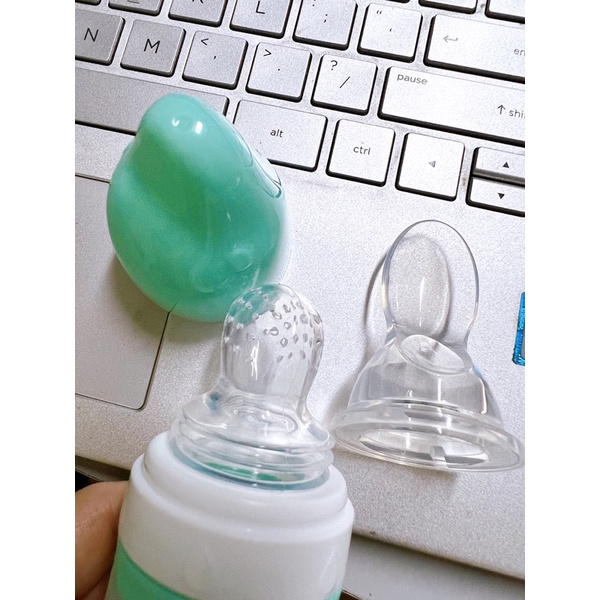 [Tặng đầu thìa silicon] Túi nhai ăn dặm trái cây chống hóc V-coool Silicon cho bé Beehouse