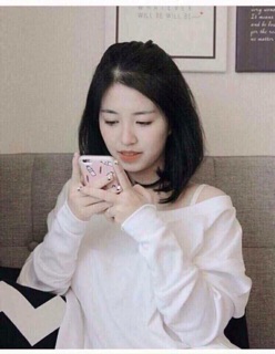 Áo lệch vai tay dài