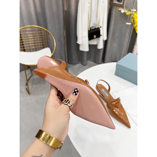 Giày cao gót 6.5cm hở gót mũi nhọn da thật có 5 màu thương hiệu Prada mẫu mới 2022 cao cấp