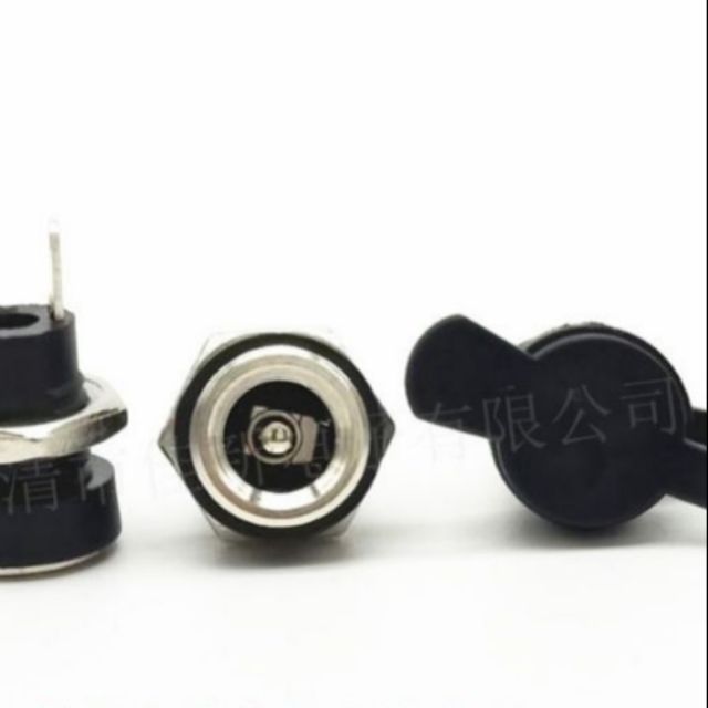 Rắc dc dùng đóng pin