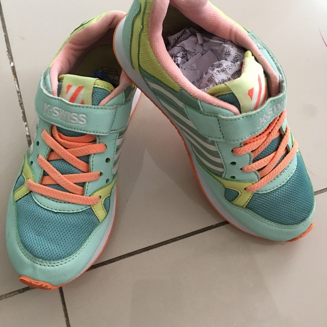 Đơn anh phan, Shop Lê Trang chuyên sỉ và lẻ tất cả các mặt hàng thời trang nam nữ và Bé second hand đẹp, độc, lạ.