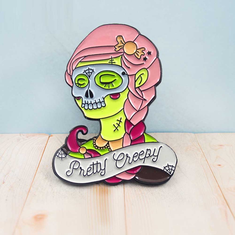 Horror Green Face Witch Wearing Skull Brooches Pins For Women Gothic Punk Skeleton Skull Badges Halloween Dress Up