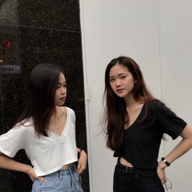  ÁO THUN CROPTOP CỔ V NHƯ HÌNH 100% SIÊU PHẨM MÙA HÈ CÁC TÌNH YÊU ƠIII | BigBuy360 - bigbuy360.vn