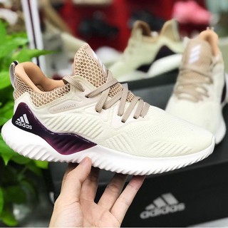 Giày Alphabounce Beyond trắng sữa