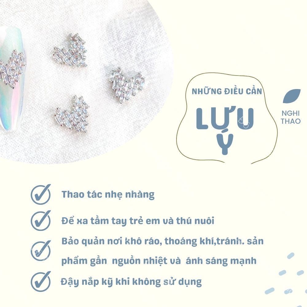 Charm nail trái tim cao cấp