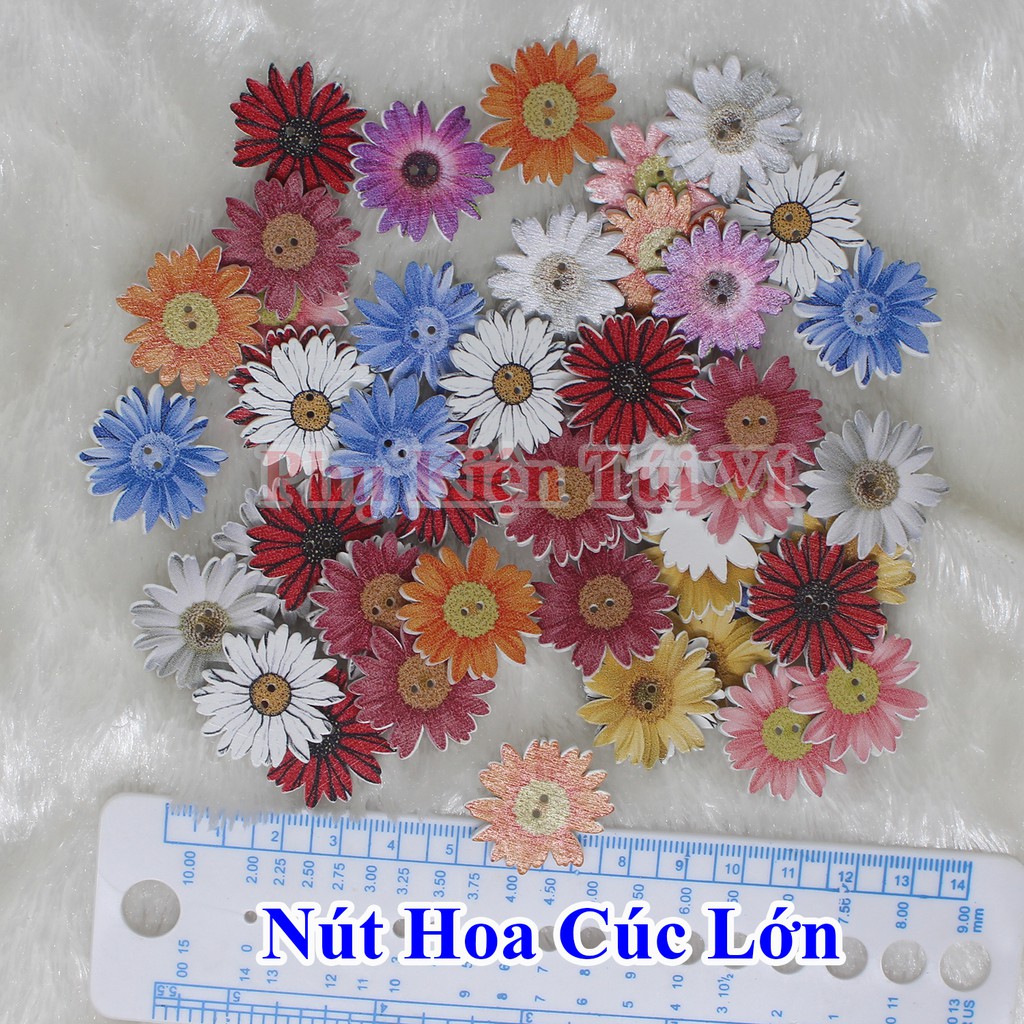 Nút gỗ hoa cúc (50 cái)