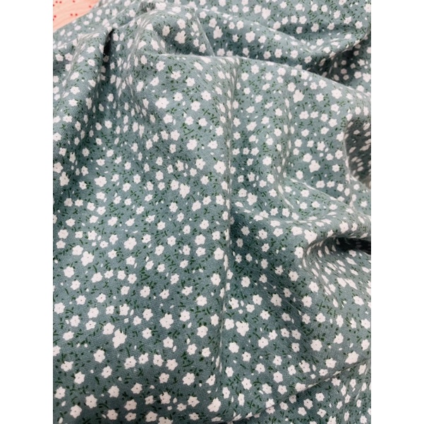 vải thô linen cào bông hoa nhí xanh lơ chất mềm ấm
