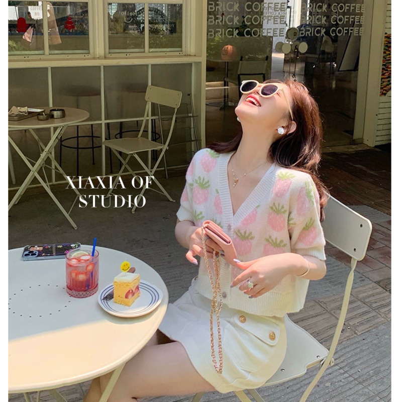 Áo Khoác Len cardigan Cổ Chữ v In Hình Dâu Tây Đáng Yêu Cho Nữ