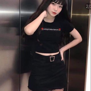 Áo croptop, áo kiểu, áo nữ, áo uzzlang, áo croptop tay ngắn, áo croptop đen, áo croptop thêu hình, áo hot, áo freesize