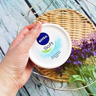 💧💧💧kem dưỡng ẩm nivea soft 200ml💧💧💧