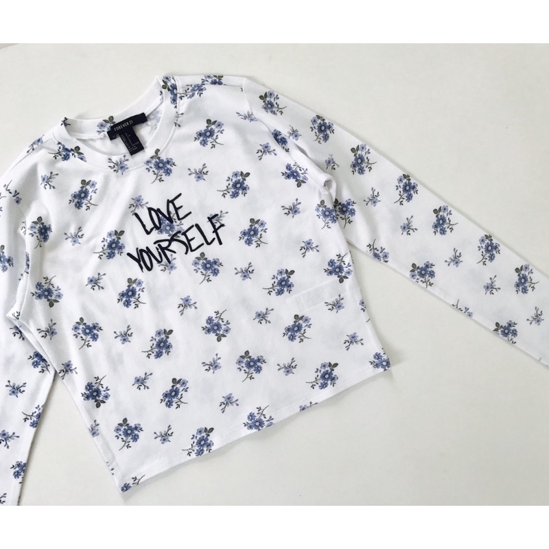 Áo croptop ôm dài tay hoa nhí hàng vnxk