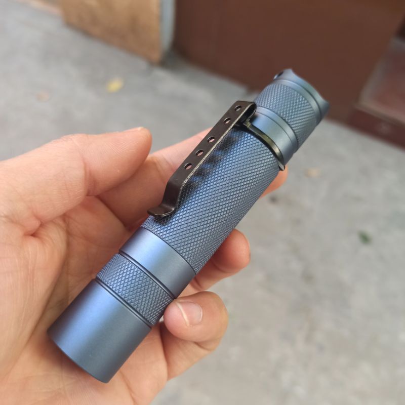 Clip cài - móc cài thân đèn pin S2 S2+ C8 M1 loại mới ngắn cứng cáp hơn