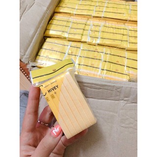 1 miếng bông rửa mặt bọt biển