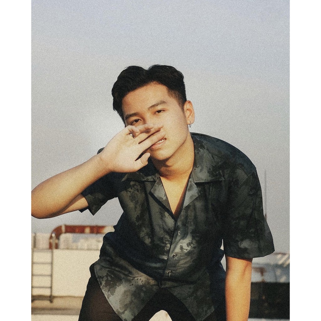 Sơ mi Họa Tiết MENDE Dark Sky Tay Ngắn Cổ Vest Thời Trang Unisex Vải Lụa Chéo | BigBuy360 - bigbuy360.vn