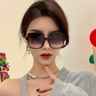 Kính Shein vuông đen gọng kim loại