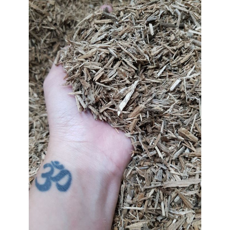 Dăm trầm hương xông nhà, thanh tẩy