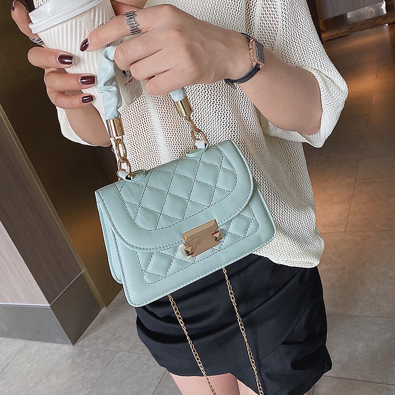 Túi đeo chéo thời trang Hàn Quốc màu sắc hot trend Kylie