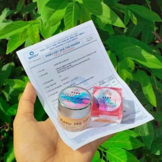 ACNES MỸ LYN