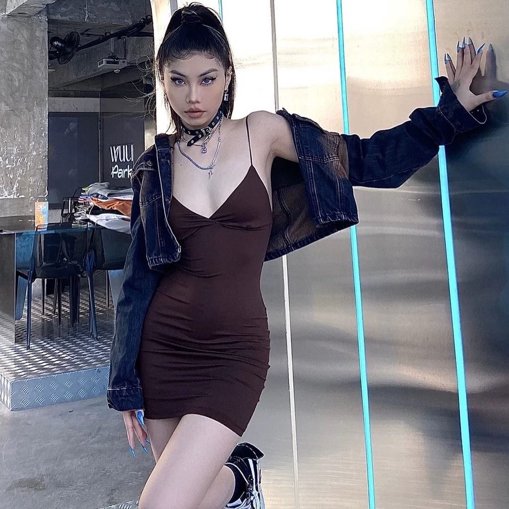 Đầm Body Thun Hai Dây Nâu Dây Mảnh Phong Cách Sexy Quyến Rũ