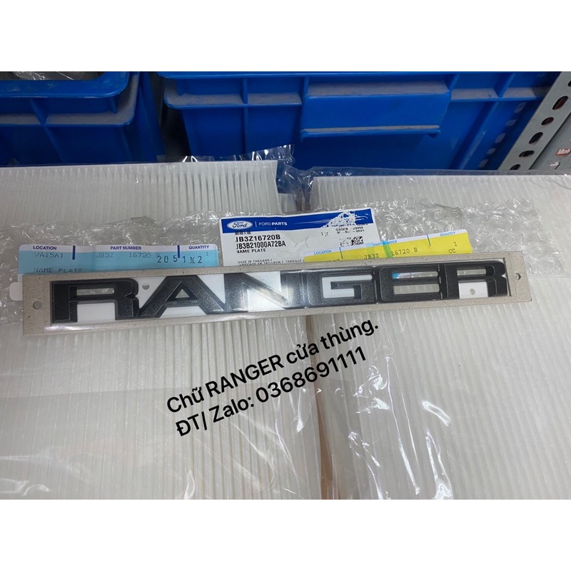 Chữ RANGER nhựa Đen dán cửa thùng sau xe Ranger  JB3Z16720B