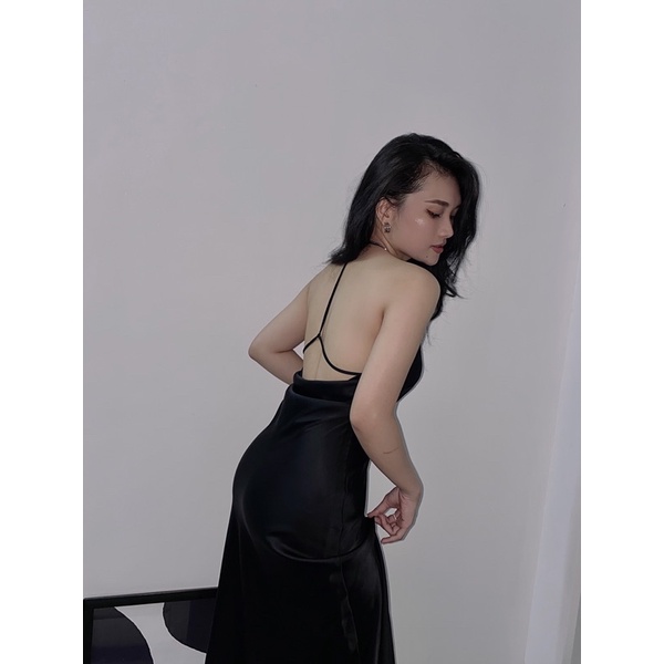 [ New ] Váy Lụa Cổ Yếm Xẻ Tà Hở Lưng Dáng Dài BABICHE